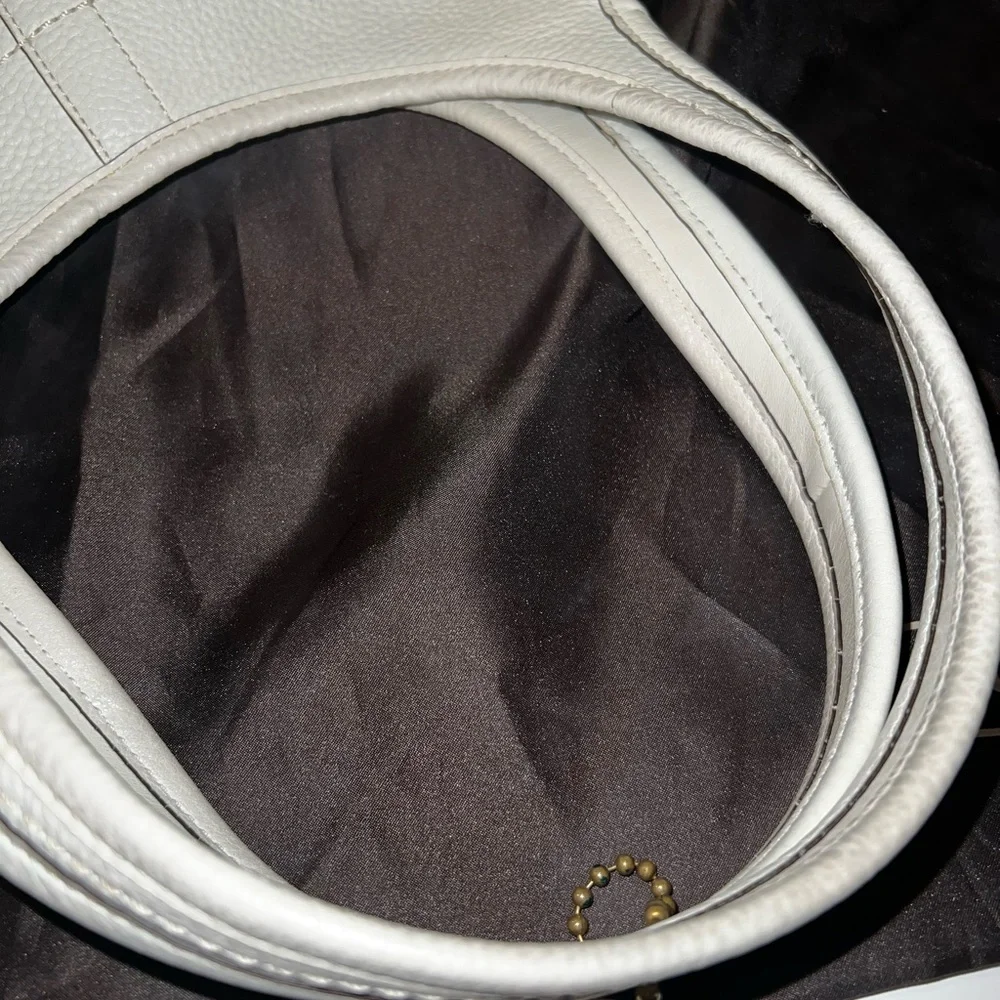 SOLD! COACH PEBBLED LEATHER BAG - Picture 6 of 8